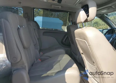 2015 Chrysler Town & Country Touring L z USA, uszkodzony, nr VIN 2C4RC1CG9FR620857